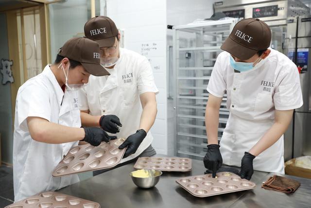 度：公益咖啡馆为特殊群体点亮人生不朽情缘mg网址咖啡里的上海温(图1)