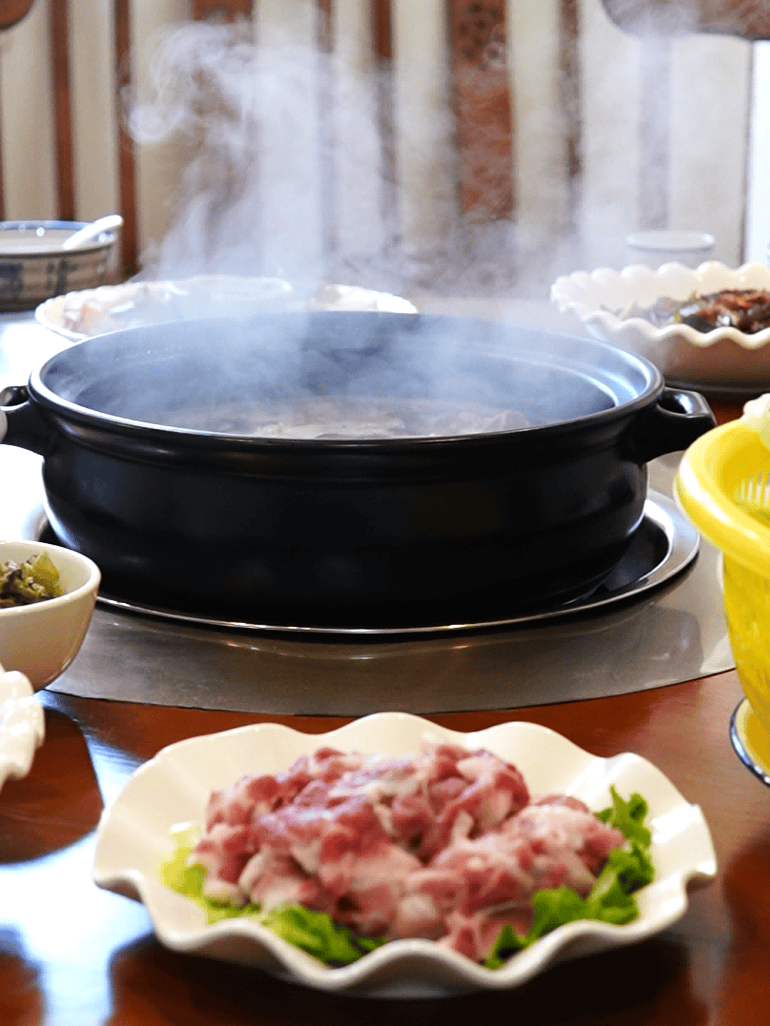 以！烟花、音乐会、篝火晚会解锁N种玩法→