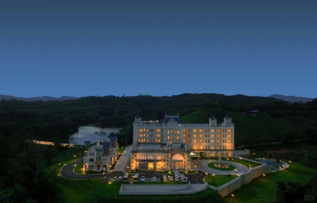 以!烟花、音乐会、篝火晚会解锁N种玩法→不朽情缘网站屯昌跨年夜元旦活动“香”当可(图8) 以!烟花、音乐会、篝火晚会解锁N种玩法→不朽情缘网站屯昌跨年夜元旦活动“香”当可(图8)