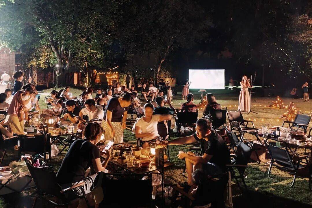 以!烟花、音乐会、篝火晚会解锁N种玩法→不朽情缘网站屯昌跨年夜元旦活动“香”当可(图10) 以!烟花、音乐会、篝火晚会解锁N种玩法→不朽情缘网站屯昌跨年夜元旦活动“香”当可(图10)